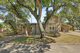1005 4th St, Blanco, TX 78606 - Photo 33