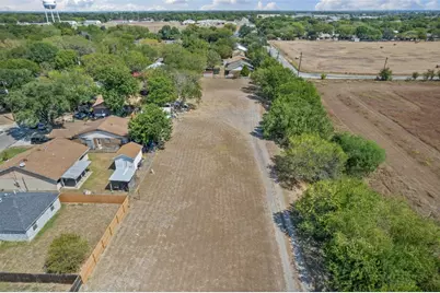 1508 Pendergrass Street, Lockhart, TX 78644 - Photo 7