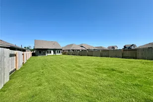 197 Coopers Hawk Crst, Cedar Creek, TX 78612 - Photo 5