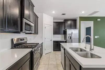 5202 Dimesky Lane, Austin, TX 78723 - Photo 9