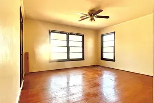 1307 W Main St, Cameron, TX 76520 - Photo 17