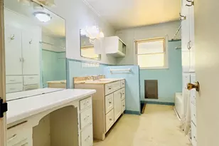 1307 W Main St, Cameron, TX 76520 - Photo 15