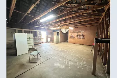 1307 W Main Street, Cameron, TX 76520 - Photo 21