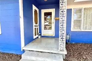 1307 W Main St, Cameron, TX 76520 - Photo 3