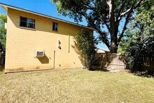 1914 Cullen Ave, Austin, TX 78757 - Photo 23