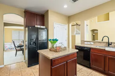 1002 Wallin Farms Cove, Hutto, TX 78634 - Photo 9