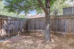 6705 Covered Bridge Dr, Austin, TX 78736 - Photo 23