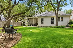 100 Oakmont Ct, Georgetown, TX 78628 - Photo 23