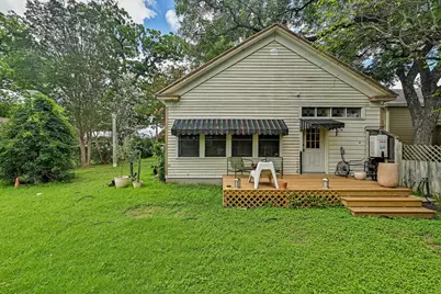 805 Main Street, Bastrop, TX 78602 - Photo 23