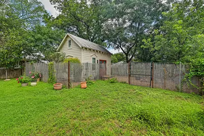 805 Main Street, Bastrop, TX 78602 - Photo 27