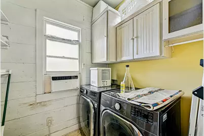 805 Main Street, Bastrop, TX 78602 - Photo 21