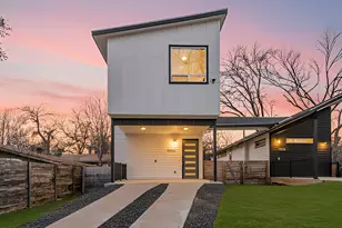 1130 Spur St, Austin, TX 78721 - Photo 1