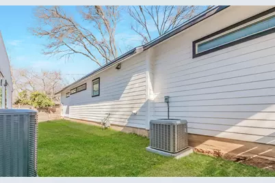 1130 Spur Street #A, Austin, TX 78721 - Photo 27
