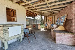 209 Harris St, Elgin, TX 78621 - Photo 33