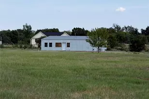 290 Richmond St, McDade, TX 78650 - Photo 1