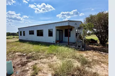 290 Richmond Street, McDade, TX 78650 - Photo 3