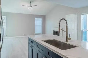 915 Sirocco Dr, Austin, TX 78745 - Photo 15