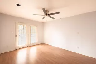 7685 Northcross Dr, Austin, TX 78757 - Photo 9