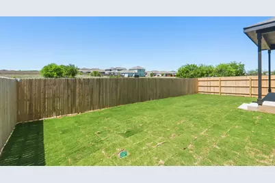 157 Green Berets Bend, Jarrell, TX 76537 - Photo 31