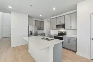 157 Green Berets Bnd, Jarrell, TX 76537 - Photo 7