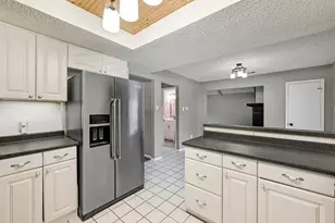 1406 Oakridge Dr, Round Rock, TX 78681 - Photo 11