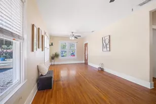 428 W Lullwood Ave, San Antonio, TX 78212 - Photo 11