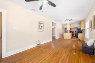 428 W Lullwood Ave, San Antonio, TX 78212 - Photo 9