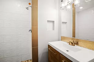 909 Reinli St, Austin, TX 78751 - Photo 17
