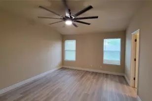 339 Marquitos Dr, Kyle, TX 78640 - Photo 9