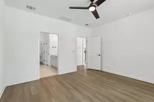 1112 Martingale St, Georgetown, TX 78633 - Photo 13