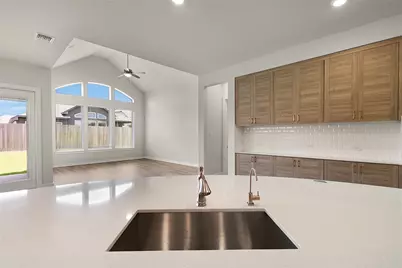 233 West Faulkner Street, Liberty Hill, TX 78642 - Photo 13