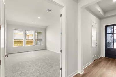 233 West Faulkner Street, Liberty Hill, TX 78642 - Photo 9