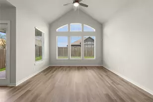 233 W Faulkner St, Liberty Hill, TX 78642 - Photo 15