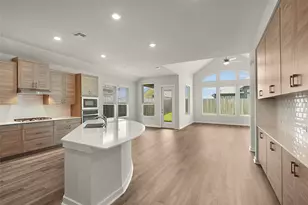 233 W Faulkner St, Liberty Hill, TX 78642 - Photo 17