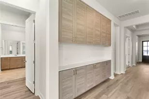 233 W Faulkner St, Liberty Hill, TX 78642 - Photo 21