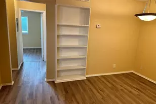 2401 Manor Rd, Austin, TX 78722 - Photo 9