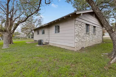 8302 Renton Drive, Austin, TX 78757 - Photo 15