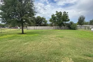 3904 Mountain View Dr, Kingsland, TX 78639 - Photo 3