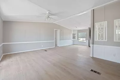 1385 Pettytown Road, Dale, TX 78616 - Photo 5