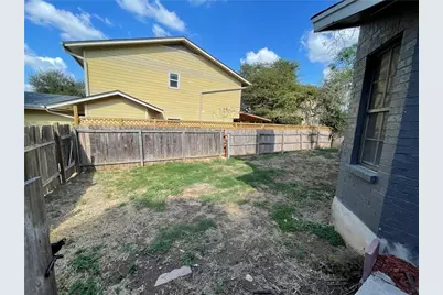 2009 Kirksey Drive #A, Austin, TX 78741 - Photo 33