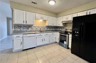 2009 Kirksey Dr, Austin, TX 78741 - Photo 9