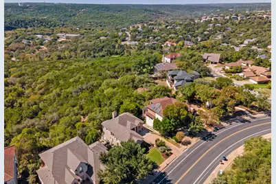 8802 Bluegrass Drive, Austin, TX 78759 - Photo 29