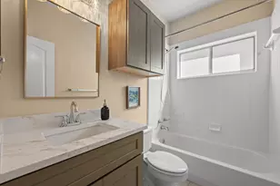 8802 Bluegrass Dr, Austin, TX 78759 - Photo 25