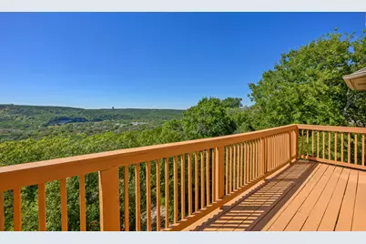 8802 Bluegrass Drive, Austin, TX 78759 - Photo 15