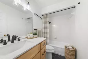 6910 Hart Ln, Austin, TX 78731 - Photo 9