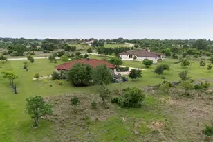 128 Strada Luca, Florence, TX 76527 - Photo 35