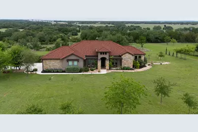128 Strada Luca, Florence, TX 76527 - Photo 37