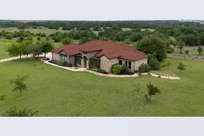 128 Strada Luca, Florence, TX 76527 - Photo 35
