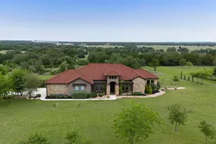 128 Strada Luca, Florence, TX 76527 - Photo 39