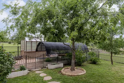128 Strada Luca, Florence, TX 76527 - Photo 33